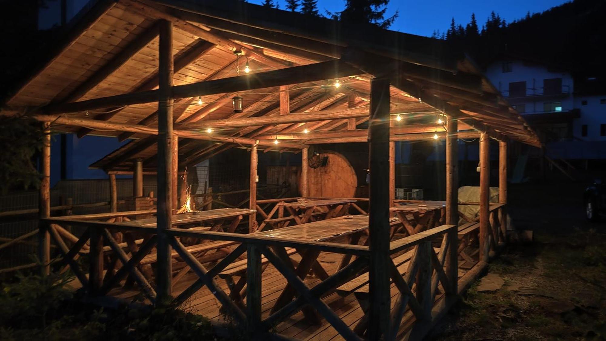 Complex Transalpina Maison d'hôtes Voineasa